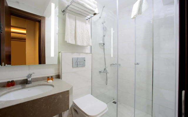 Eyfel Hotel