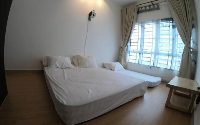 Puchong, Old Klang Road,8pax, Midvalley Pavilion 2