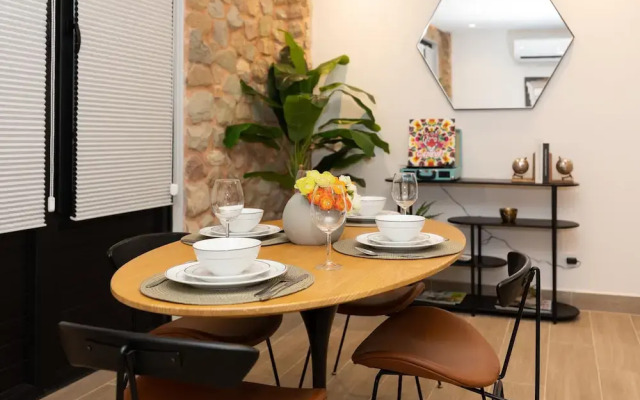 The Stylish Condo by Acomodo