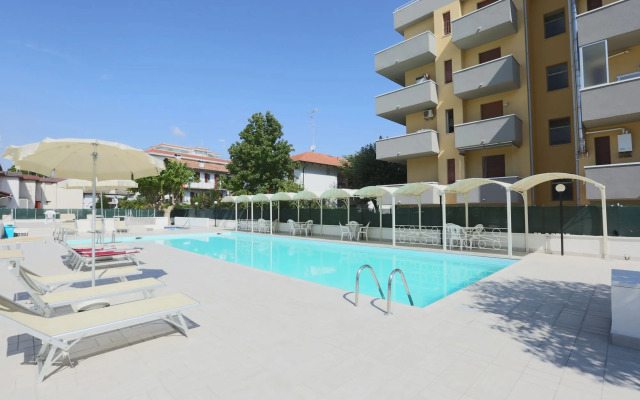 Family Hotel Marina Beach