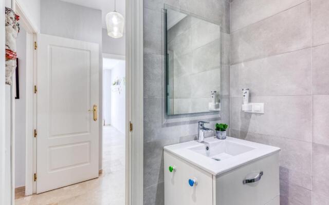 Hanami Puerto Alto Estepona PA 4-4