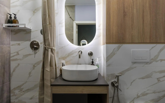 Apartments on 50 let Oktyabrya 63g street (2)