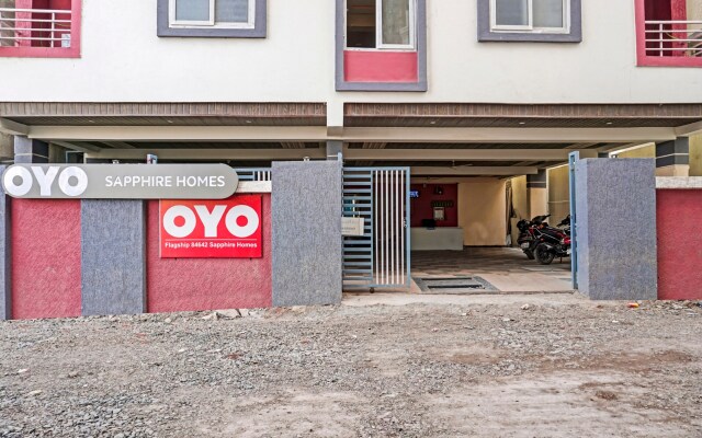 OYO Flagship 84642 Sapphire Homes Stay