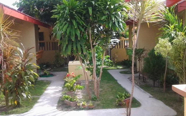 OYO 638 Randy's Bantayan Island Resort Santa Fe
