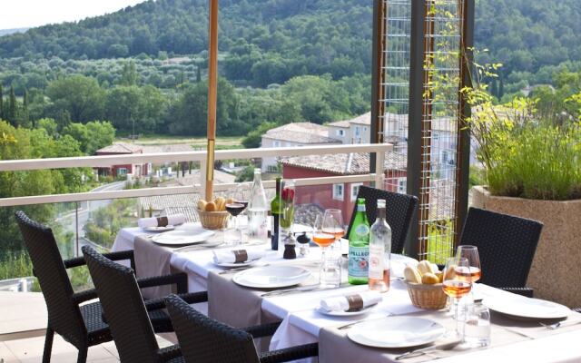 Beautiful Apartment With AC, Near Lac de Saint-cassien