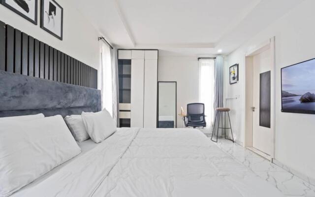 Luxury 2bedroom apartment with pool