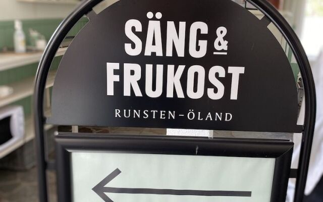 Runsten Säng & Frukost