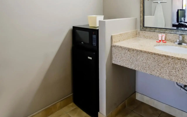 Super 8 Washington/greenville Area