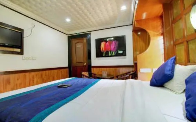 The Greenery - Holiday Inn by OYO Rooms