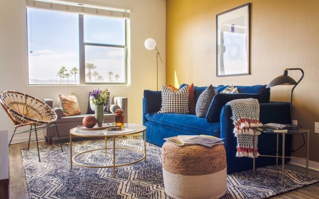 New! Central 2br/2ba Phoenix Apt by Domio