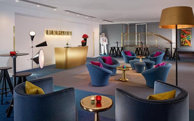 Sea Containers London