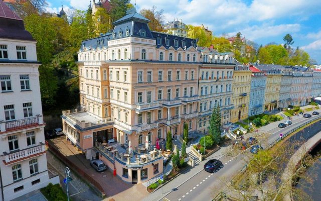 Humboldt Park Hotel And Spa