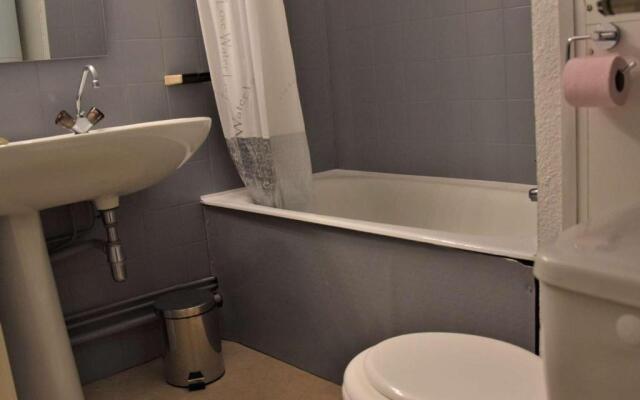 Appartement Risoul, 1 pièce, 4 personnes - FR-1-330-86