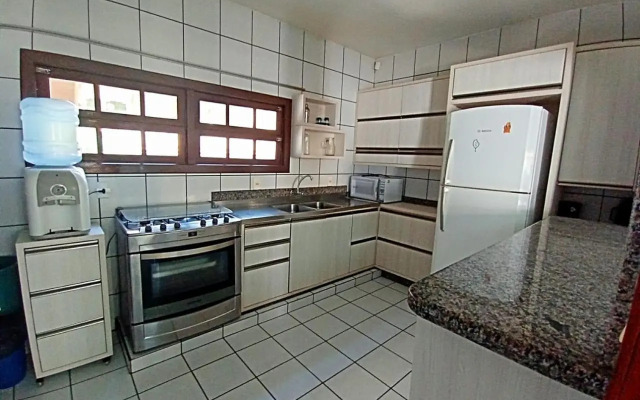 CASA ARMANI 50 metros DA PRAIA MARISCAL BOMBINHAS