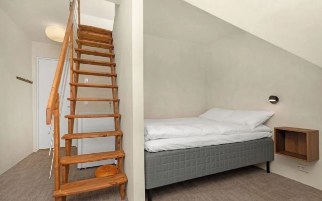 Central Guest House - Private bedroom