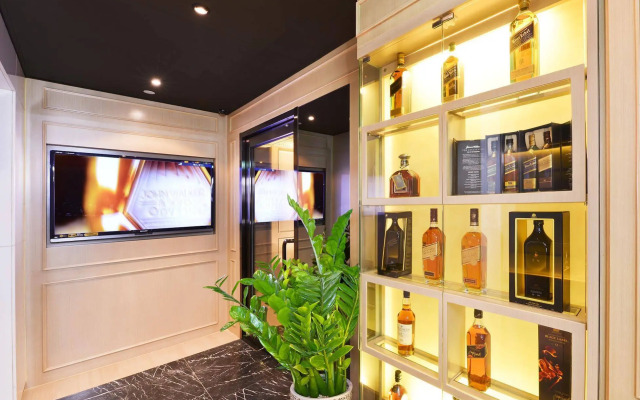 Walden Hotel