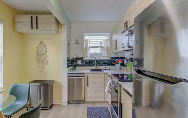 Garden Home Walkable to East Austin Eateries
