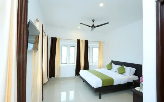 OYO 14328 Hotel Rv Tower
