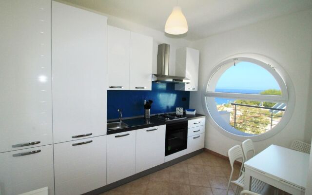 Gregoriana Front Beach