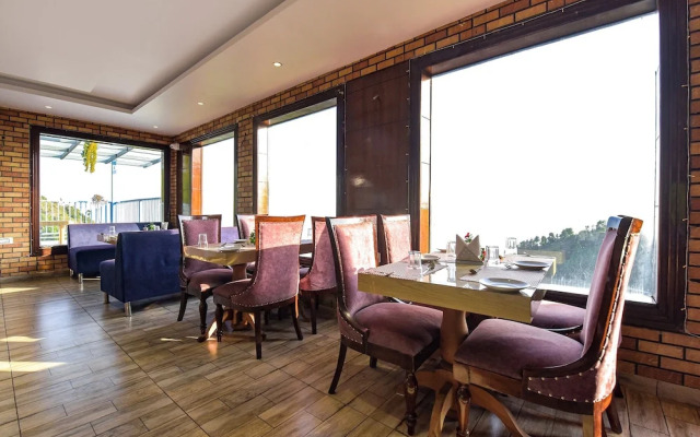 Fabhotel Green Acres