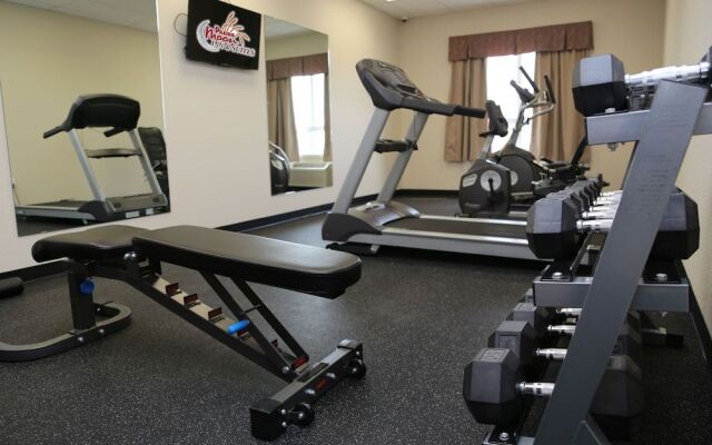 Prairie Moon Inn & Suites Macklin