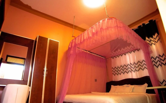 Zegans Hotel Lira