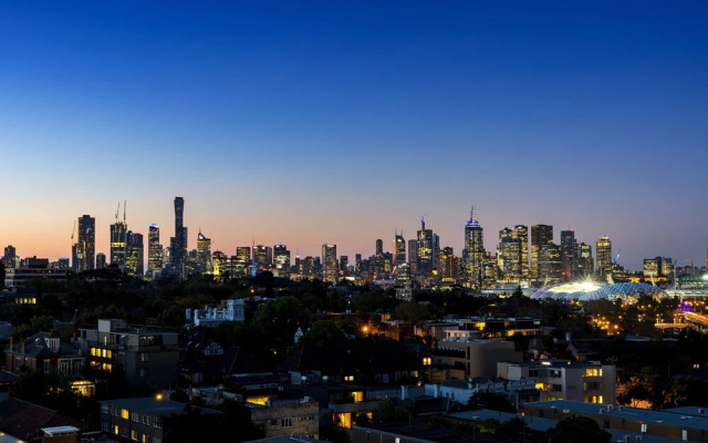 Penthouse with Stunning City Views