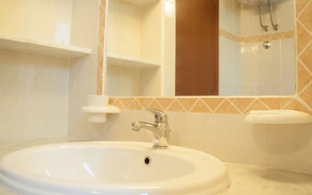 Carefully Furnished Bungalow with 2 Bathrooms, 7km From Pula