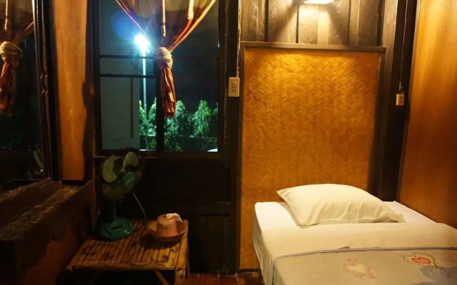 Baanfai Guesthouse