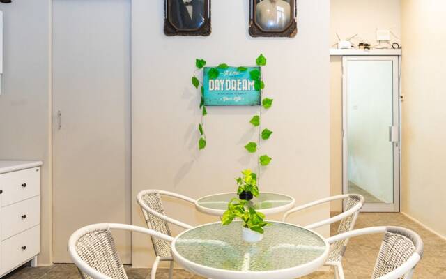 RedDoorz Hostel @ DI Panjaitan Simpang Lima