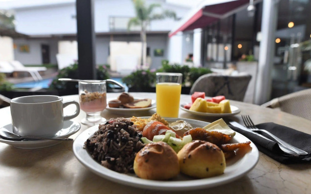 KC Hotel San José