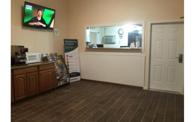 Americas Best Value Inn Elm Creek