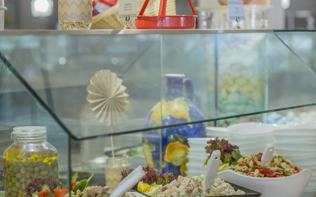 Golden Coast Hotel & Bungalows - All Inclusive
