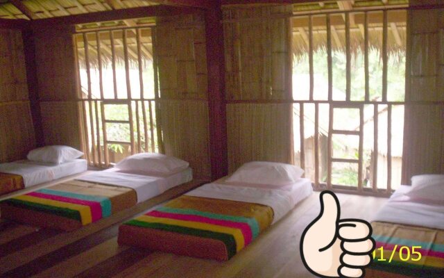 Hill Tribe Art House Lahu & Akha Homestay