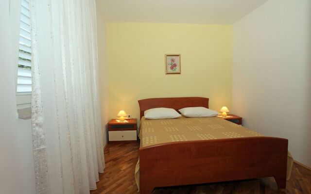 Apartments Jelkica