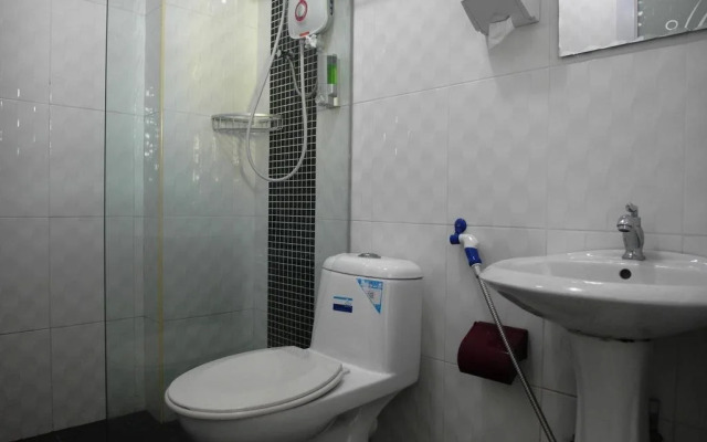 682 Lodge by OYO Rooms