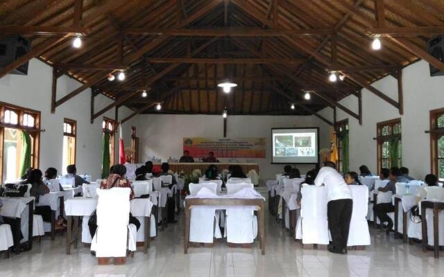 Hotel Segara & Restoran