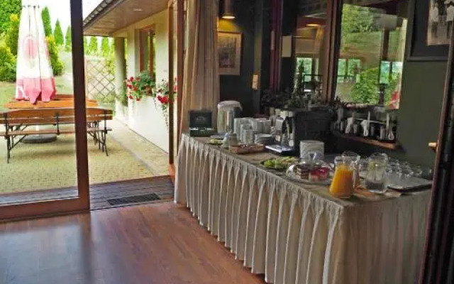 Отель Hotel i Restauracja Kochanów