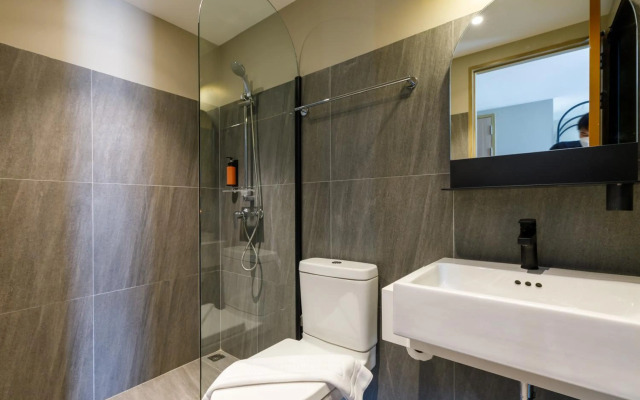 FX Hotel Metrolink Makkasan