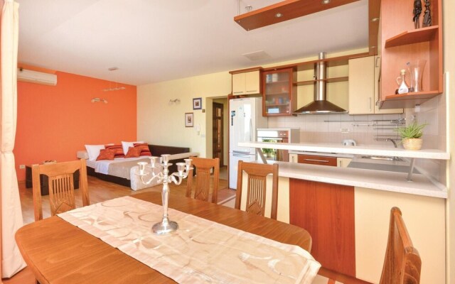 Beautiful Home in Split With Wifi and 2 Bedrooms