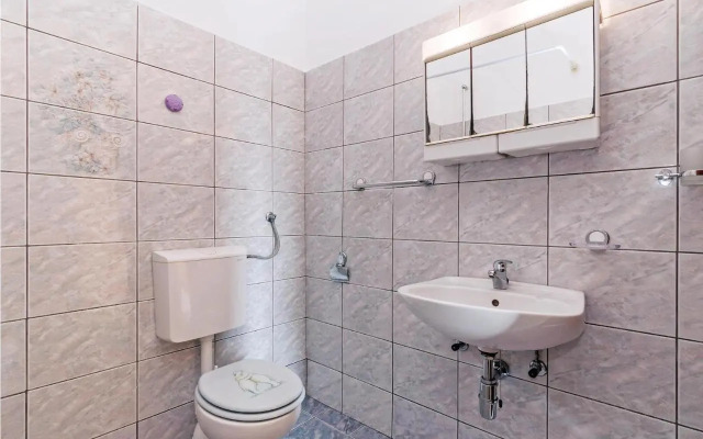 Five-Bedroom Holiday Home in Rovanjska