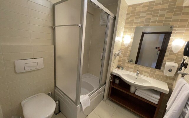 Ladonia Hotels Beceren Uludağ