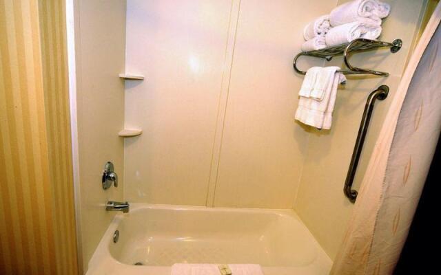 Comfort Suites