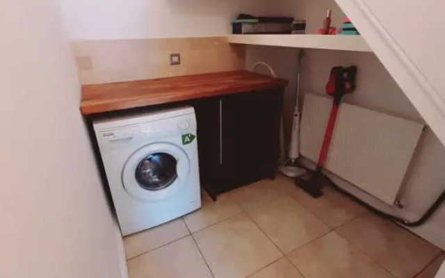 1 Bed Apartment With Sofa Bed