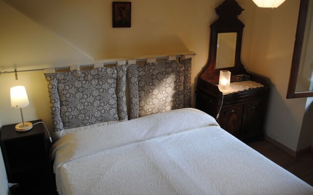 Cozy Holiday Home in Arezzo With Swimming Pool