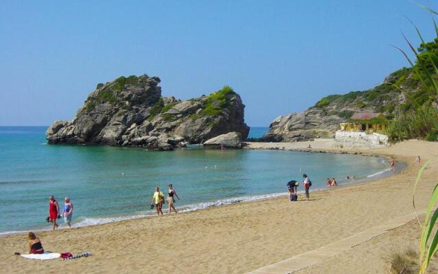 Holiday Studio Apartments Tonia - Pelekas Beach, Corfu