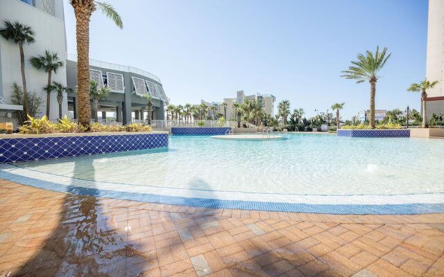 Laketown Wharf by Vtrips