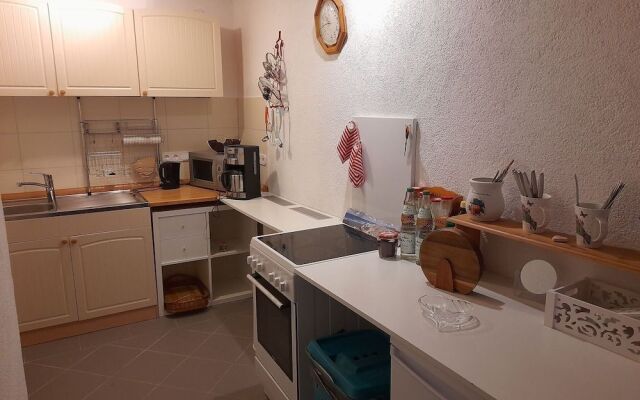 Idyllic Bungalow with Garden in Pepelow near Seabeach