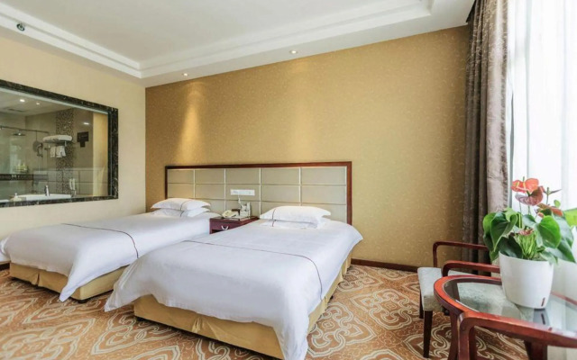 Jianmenguan Hotel