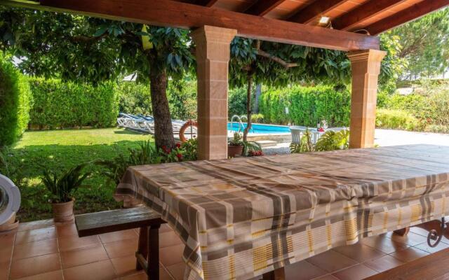 4 Bedroom Traditional Villa, Private Pool, Near Pollensa